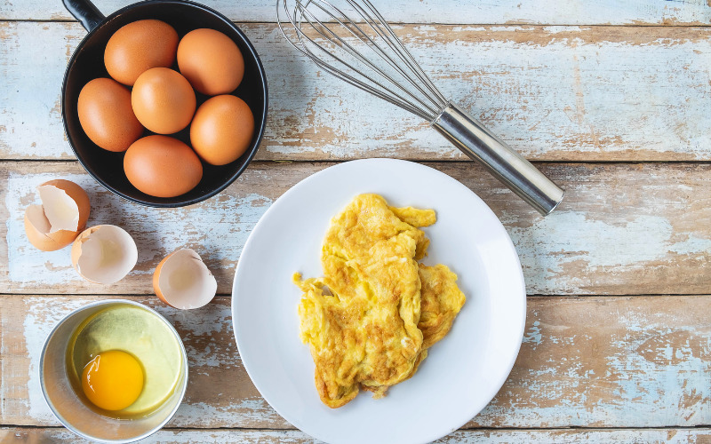 scrambled eggs as a breakfast meal planning idea 