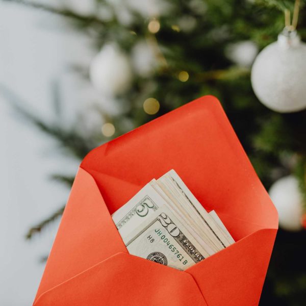 How To Plan A Christmas Party That Won't Break The Bank Everyday Thrifty